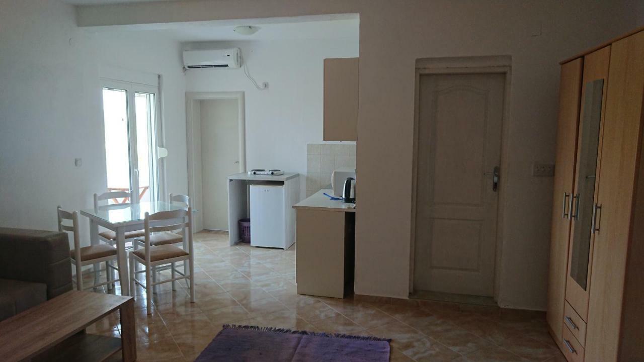Luce Di Sole Apartment Ulcinj Ngoại thất bức ảnh